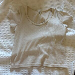 Brandy-melville Women's Cream and White T-shirt
